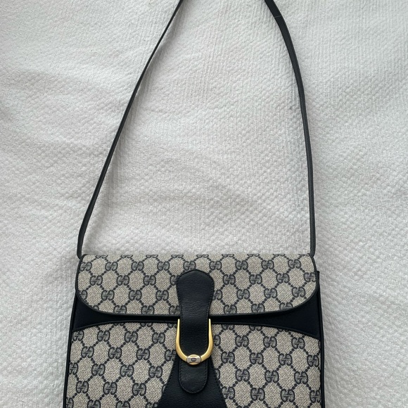 Gucci Handbags - Gucci Shoulder Bag - Vintage